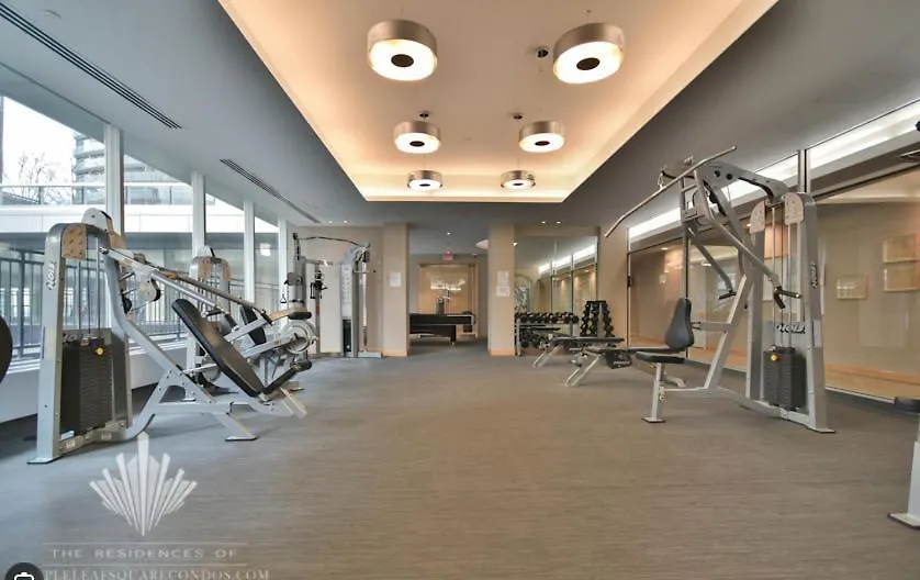 Aparthotel Beautiful Modern Toronto Luxurious Scotiabank Arena 4*,