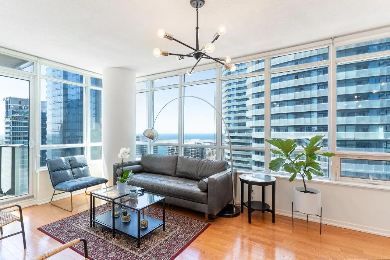 Beautiful Modern Toronto Luxurious Scotiabank Arena Aparthotel 4*,